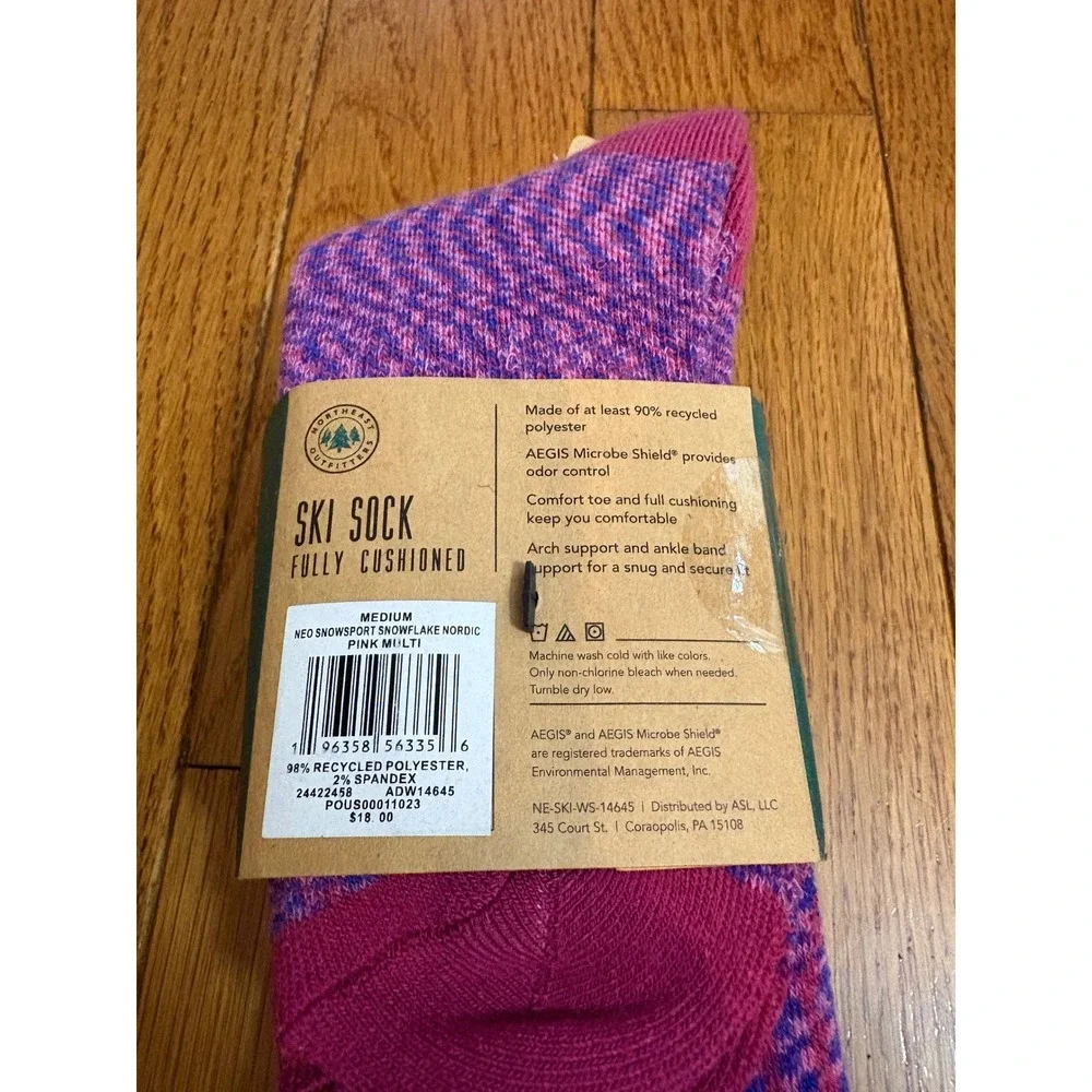 New Northeast Outfitters Ski Socks Womens 2‎ Pairs Snowflake Nordic Pink Multi
